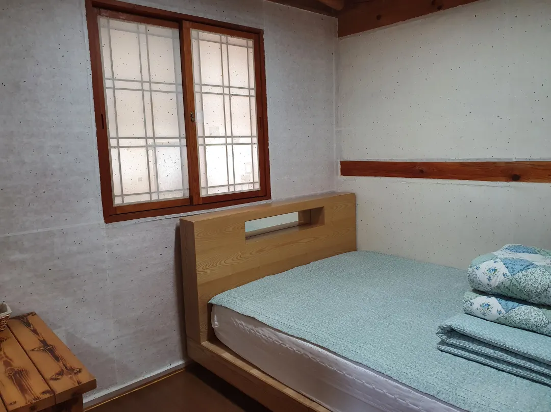 Anseong Geomeokgol Hanok Pension - Daejeon
