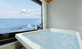 Gangneung the Ciel Spa Pension - Housity