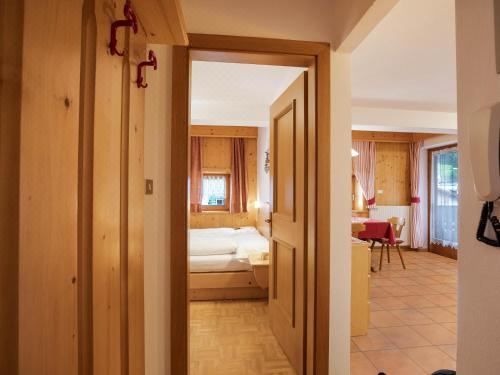 高級一臥室帶陽臺公寓