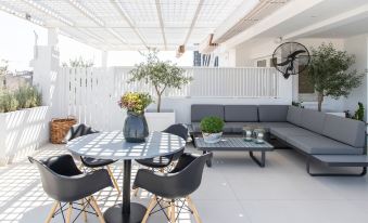 Gallery Suites & Residences Piraeus - Housity