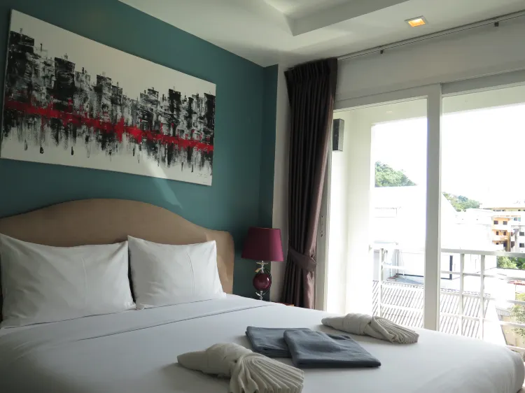 อพาร์ทเมนท์, บ้านหรืออพาร์ทเมน์ทั้งหลัง