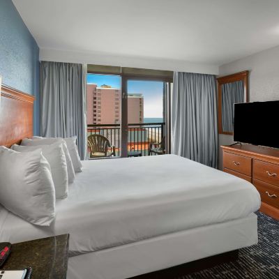 Suite-1 Queen Bed, Non-Smoking, Suite Building, Queen Sofabed, Partial Ocean View, Living Room, Full Kitchen Dayton House Resort Promo Code