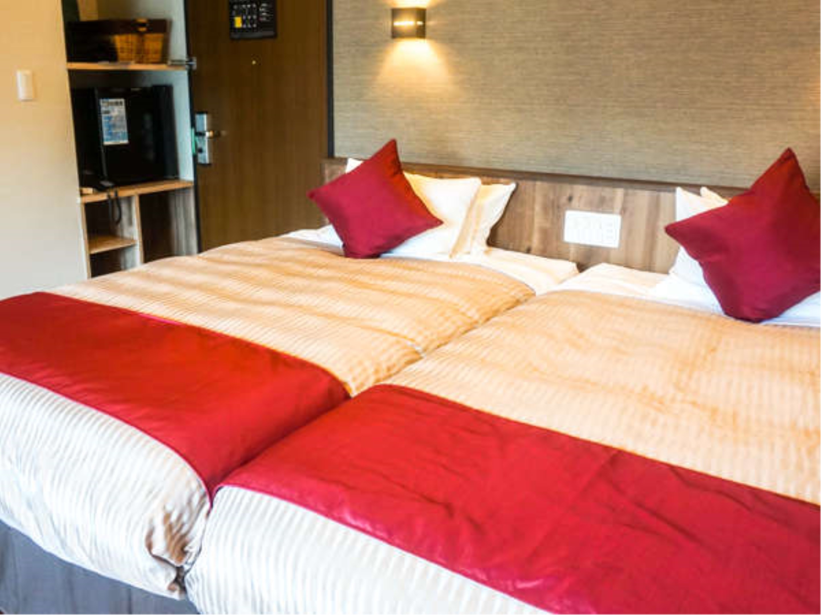 LiVEMAX RESORT ATAMI SEA FRONT【西式现代豪华日西合璧房】28㎡+私人露台10㎡信乐露天浴池 禁烟