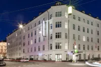 Absalon Hotel Hotele w: 