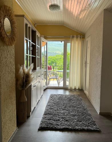 带阳台的四人房