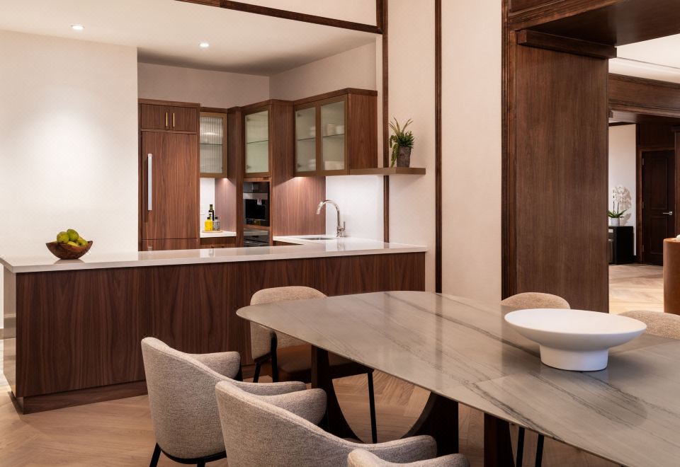 The Ritz-Carlton Dallas, Las ColinasRitz Carlton Suite, Club Lounge Access, Presidential Suite