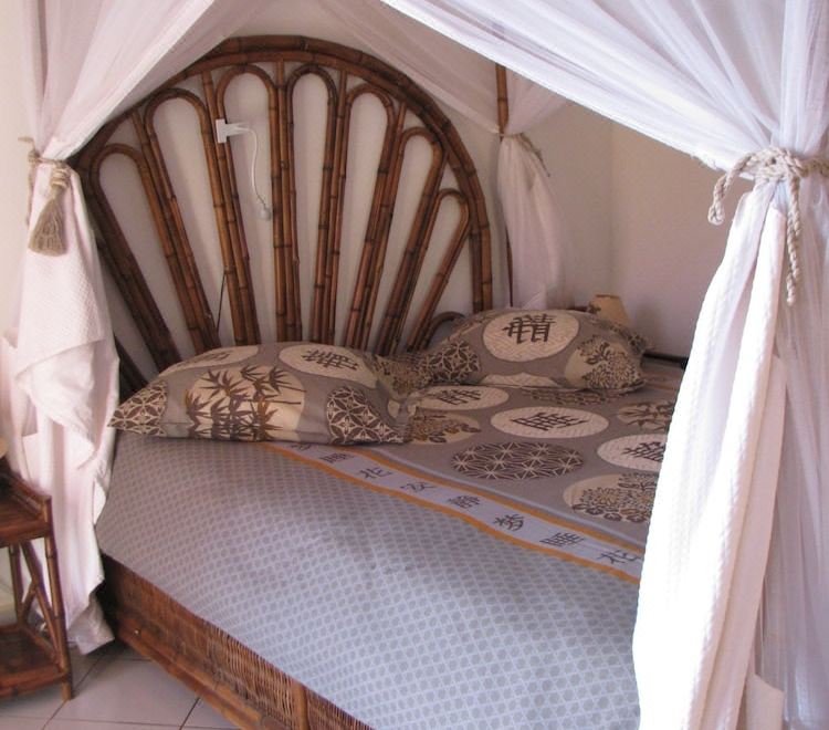 舒適房，1張雙人床，泳池景觀