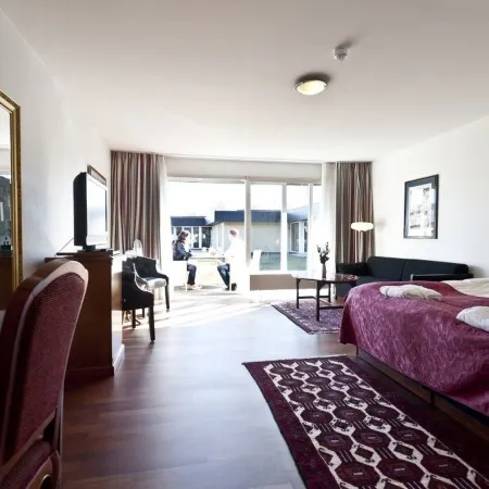 Hotel Marina Отели в г. Грено