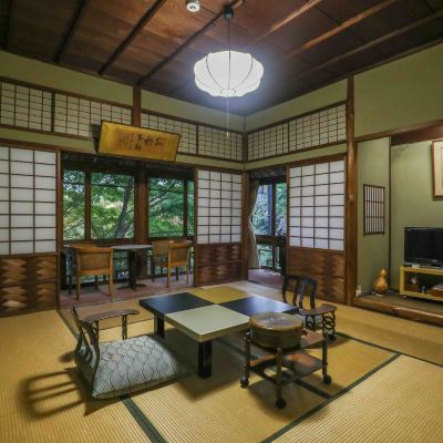 Regular, Corner Japanese-Style, Garden View 千歳楼(せんざいろう) クーポン