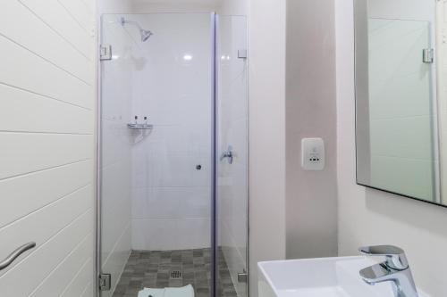 小型标准大床房