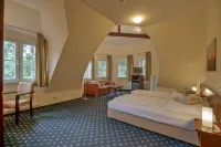 Hotel Worpsweder Tor- Worpsweder Tor GmbH & Co. KG