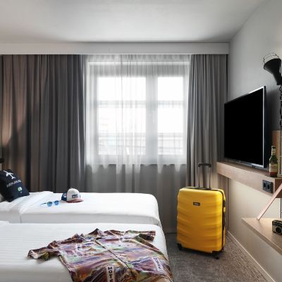 Moxy Sleeper, Guest Room, 2 Twin Moxy Cologne Bonn Airport Promo Code
