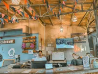 Outpost Hostel - Coron - Adults Only
