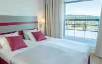 ホリデイ クラブ カティンクルタ スーペリア アパートメンツ のホテル