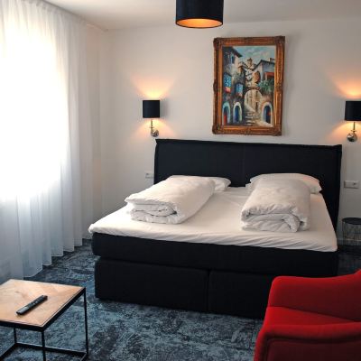 Standard Double Room with Private Bathroom Hotel Haus am See Promo Code