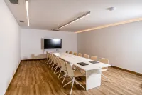 Cresanto Luxury Suites