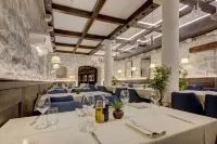 Heritage Hotel Leon Coronato โรงแรมใน