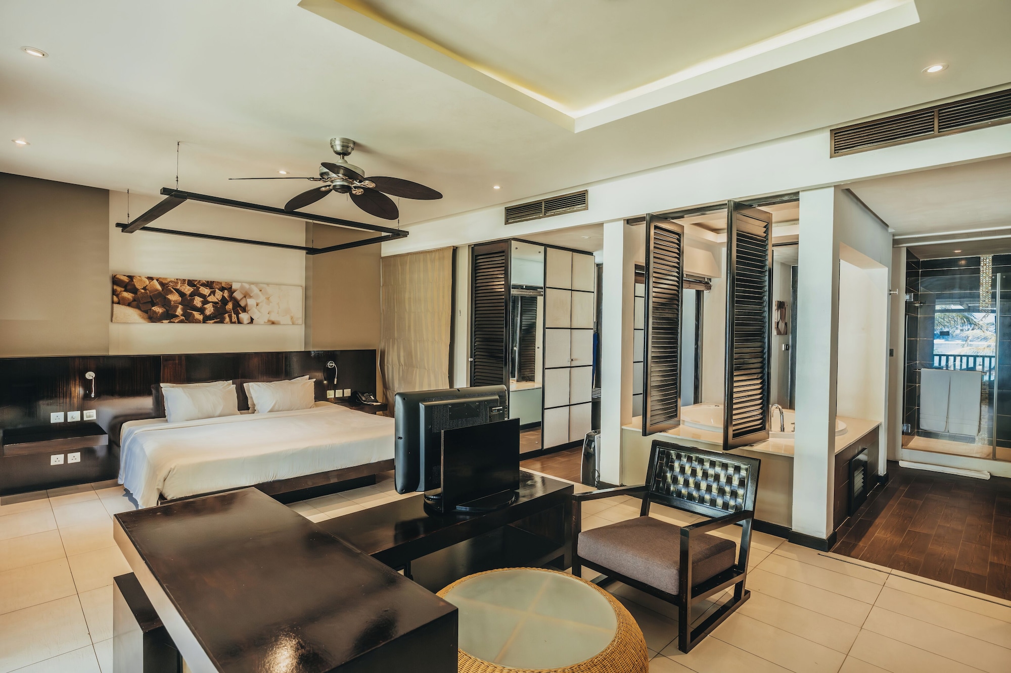 带海景的小型套房