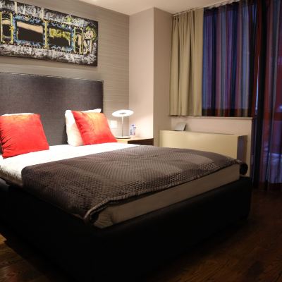 Deluxe Suite with Kitchen Hotel 32 32 Promo Code