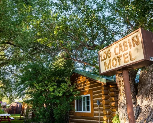 Log Cabin Motel Hotel di Pinedale
