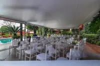 Villa San Jose Hotel & Suites