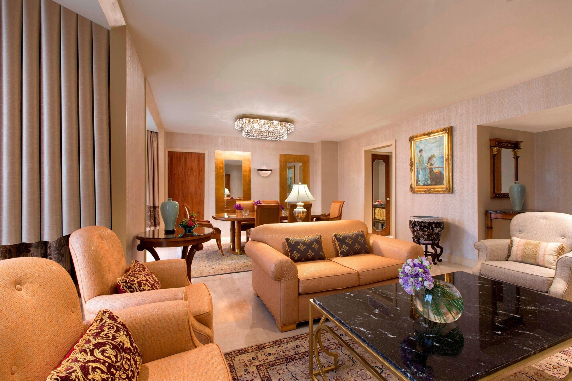 皇家套房, 行政酒廊礼遇, 1 卧室套房, 1 张特大床, 高楼层