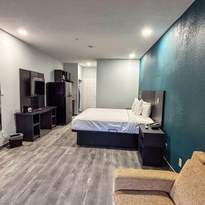 Standard Suite, 1 King Bed, Non Smoking, Kitchenette Baymont Inn and Suites Promo Code