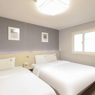Royal Suite Multi Family Room (3080 4Pc+Karaoke) 2Night Hotel Promo Code