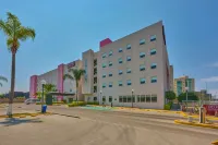 City Express Suites by Marriott Querétaro