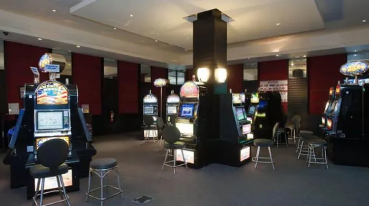 シークレッツ ワイルド オーキッド 施設