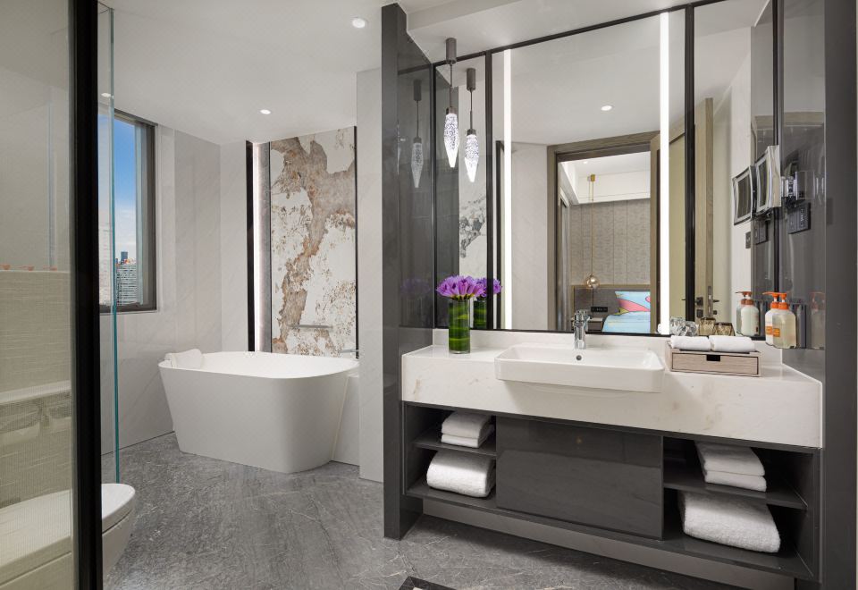 Crowne Plaza Shanghai Nanjing RoadPremium Room