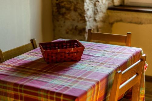 带阳台和海景的两卧室公寓