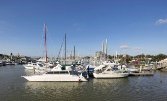 Inn at Moss Landing Point