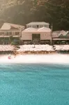 Tawaen Beach Resort