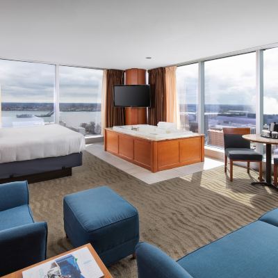 Corner Suite, 1 King Bed, Jetted Tub, Smoking Seneca Niagara Resort & Casino Promo Code