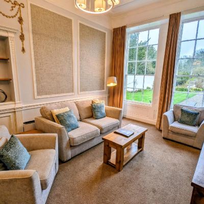 Apartment-Private Bathroom-Hambelton Sutton Hall Resort Promo Code