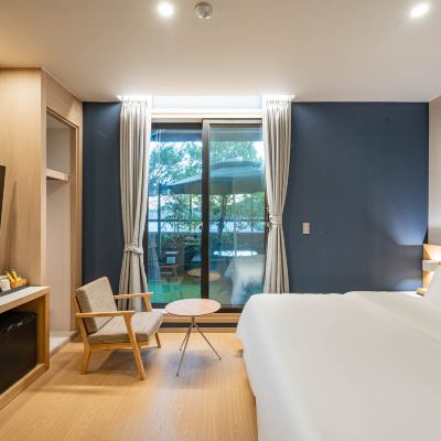 Suite-Terrace (Open Terrace Table, Bathtub) Changwon Palyongdong Praha Hotel 쿠폰