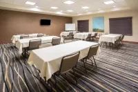 Holiday Inn Express & Suites GLENDIVE by IHG