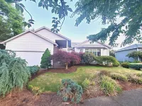 Gresham House: Your home away from home... A comfy, cozy corner of Gresham.