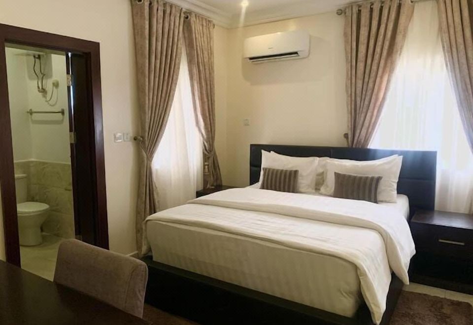 经济型公寓， 阳台， 城市景观