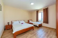 Uphill Glavanovic Villas Hotels in 