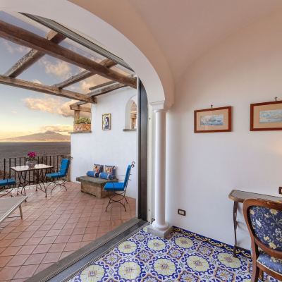Studio Suite Hotel La Tonnarella Promo Code