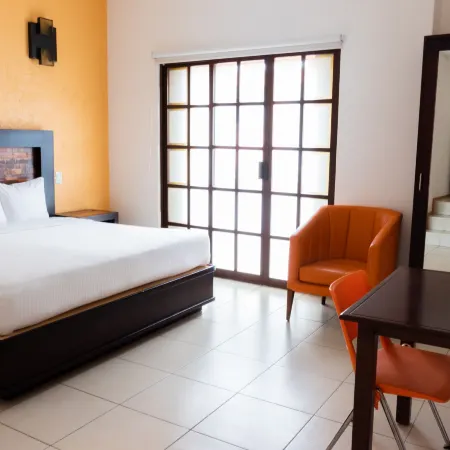 Happy Express Hotel