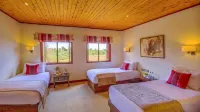The Ark Lodge Hotel a 