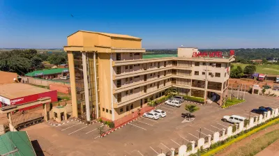 Simama Hotel Hotéis em 