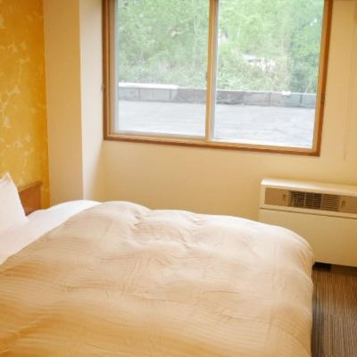 専用トイレ付きの部屋(ダブルベッド) ケイズハウス北海道 クーポン