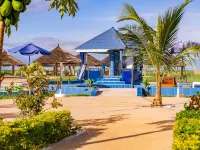 Sea-Front Suite - Sleeps 3 - Cape Point - Bakau Hotels in Bakau