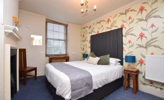The Halford Bridge Inn - Housity