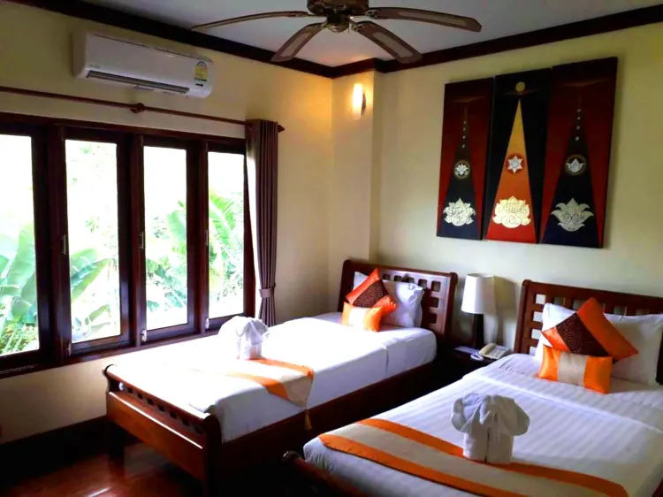 Deluxe Twin Room with Hilltop View