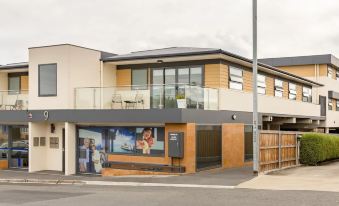 Kangaroo Bay Apartments - Housity